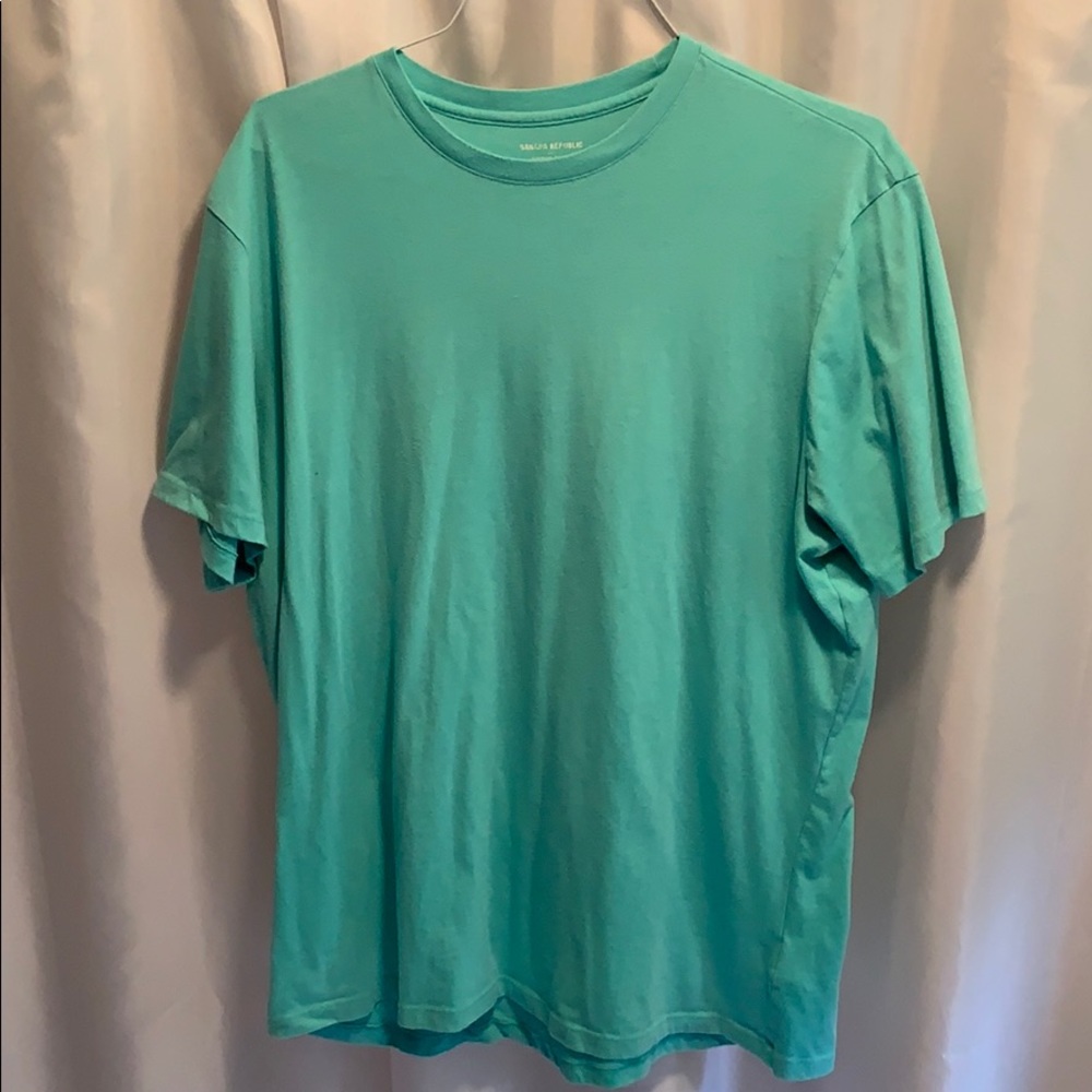 Banana republic t shirt